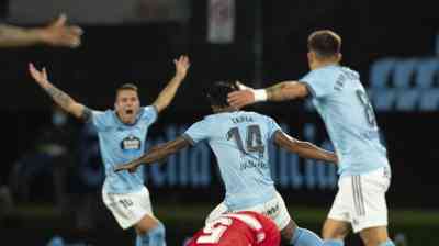 Renato Tapia volveu lesionado da concentración con Perú