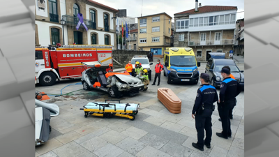 A Praza Castelao foi o escenario onde concentraron os medios de emerxencias