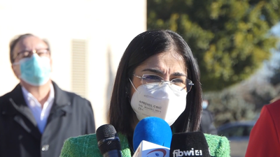 A ministra de Sanidade asegura que se dobrega a sexta onda