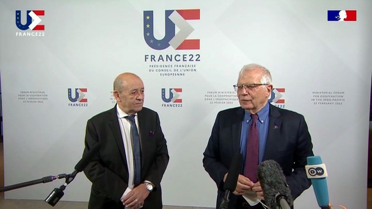 Josep Borrell tras o consello de Exteriores da UE en París