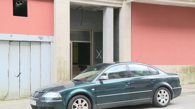 O home foi agredido na escaleira dun edificio ocupado ilegalmente