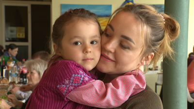 As familias de refuxiados acollidas no Monte do Gozo celebraron a Pascua ortodoxa