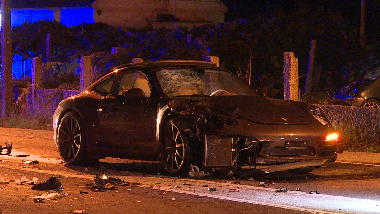 Imaxe do coche, agora comisado, tras o accidente mortal acontecido en Meis o venres pasado