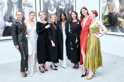 Amber Valletta, Irina Shayk, Natalia Vodianova, Marta Ortega, Naomi Campbell, Christy Turlington, Karlie Kloss e Karen Elson. Foto: Saskia Lawaks