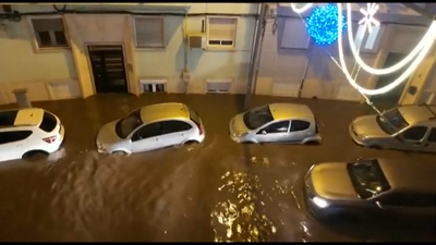 Asolagamento nunha rúa de Lisboa