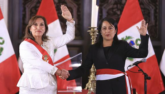 Imaxes da toma de posesión de Patricia Correa, ministra de Cultura, canda a primeira ministra Dina Boluarte