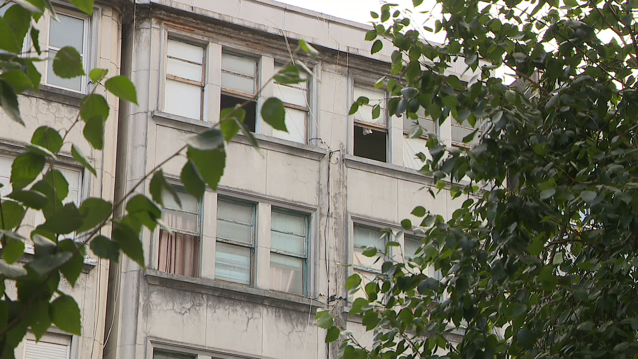 O edificio afectado ten unha orde de desaloxo por ocupación ilegal