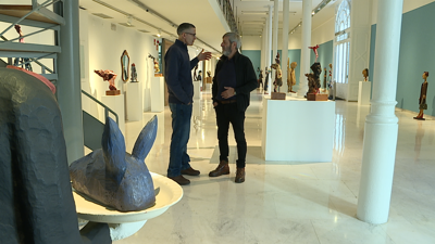 Tino Canicoba e Xosé Manuel Rodríguez 'Moxom' na exposición 'O bosque anguriado'