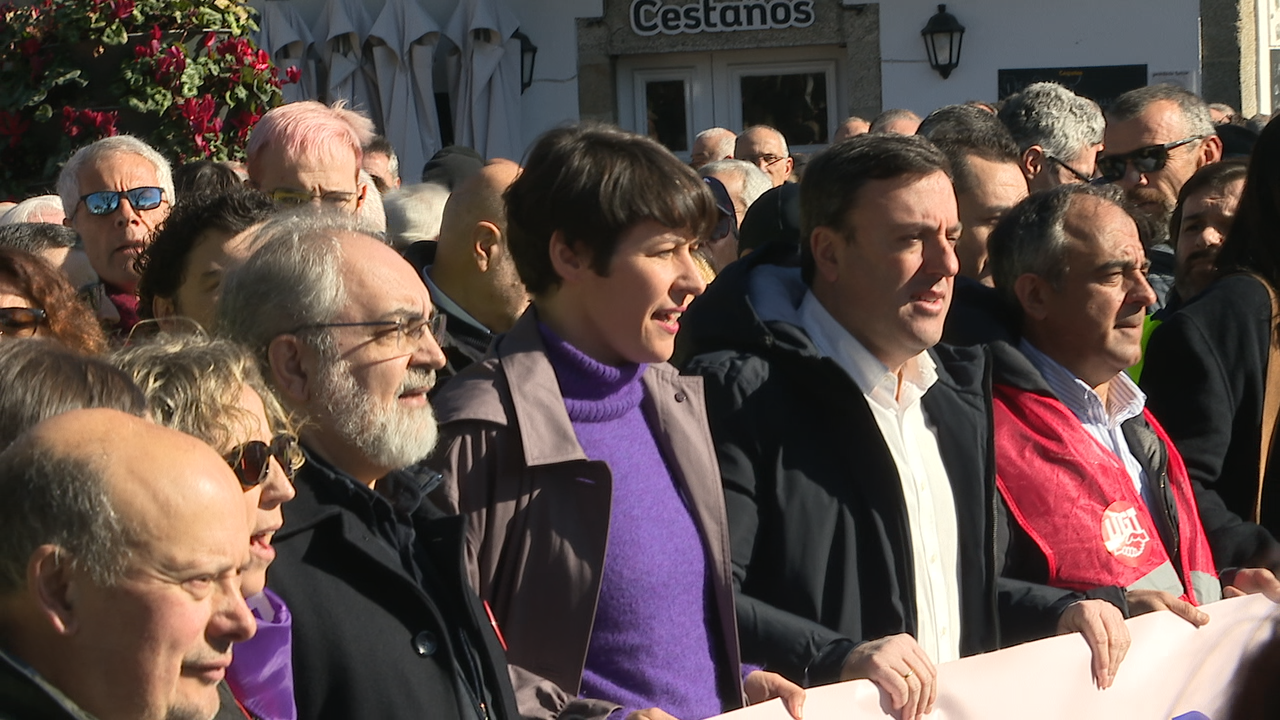 Ana Pontón (BNG) e Valentín González Formoso (PSdeG) compartiron pancarta