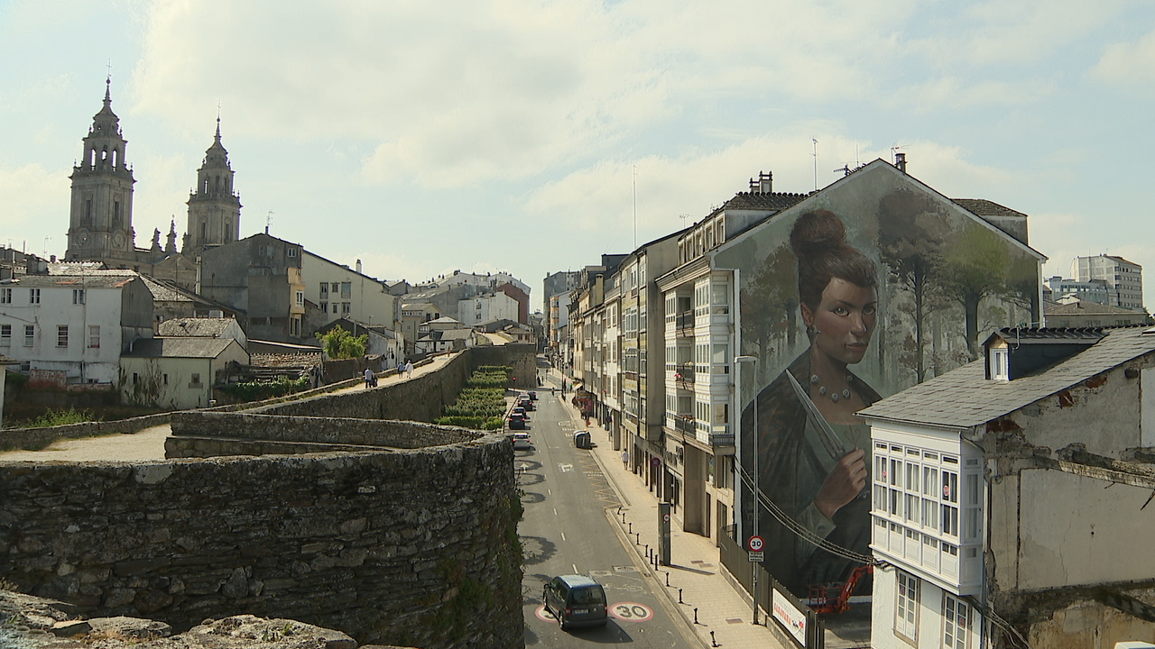 O mural está encadrado nunha das vistas máis recoñecibles de Lugo