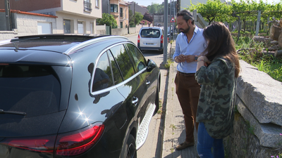 Antonio Galiñanes foi un dos damnificados nesta ocasión. Molláronlle o coche con ácido e corroeulle a pintura.