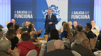 Alfonso Rueda con representantes da sociedade civil de Lugo