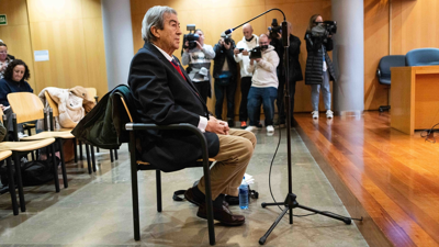 O exvicepresidente do Goberno de España, exministro e expresidente de Asturias, Francisco Álvarez-Cascos, durante o xuízo na Audiencia Provincial de Oviedo, a 7 de xaneiro de 2025 (Imanol Rimada/Europa Press)