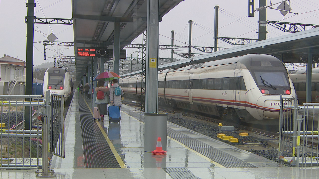 O temporal tamén afectou a circulación ferroviaria na zona norte