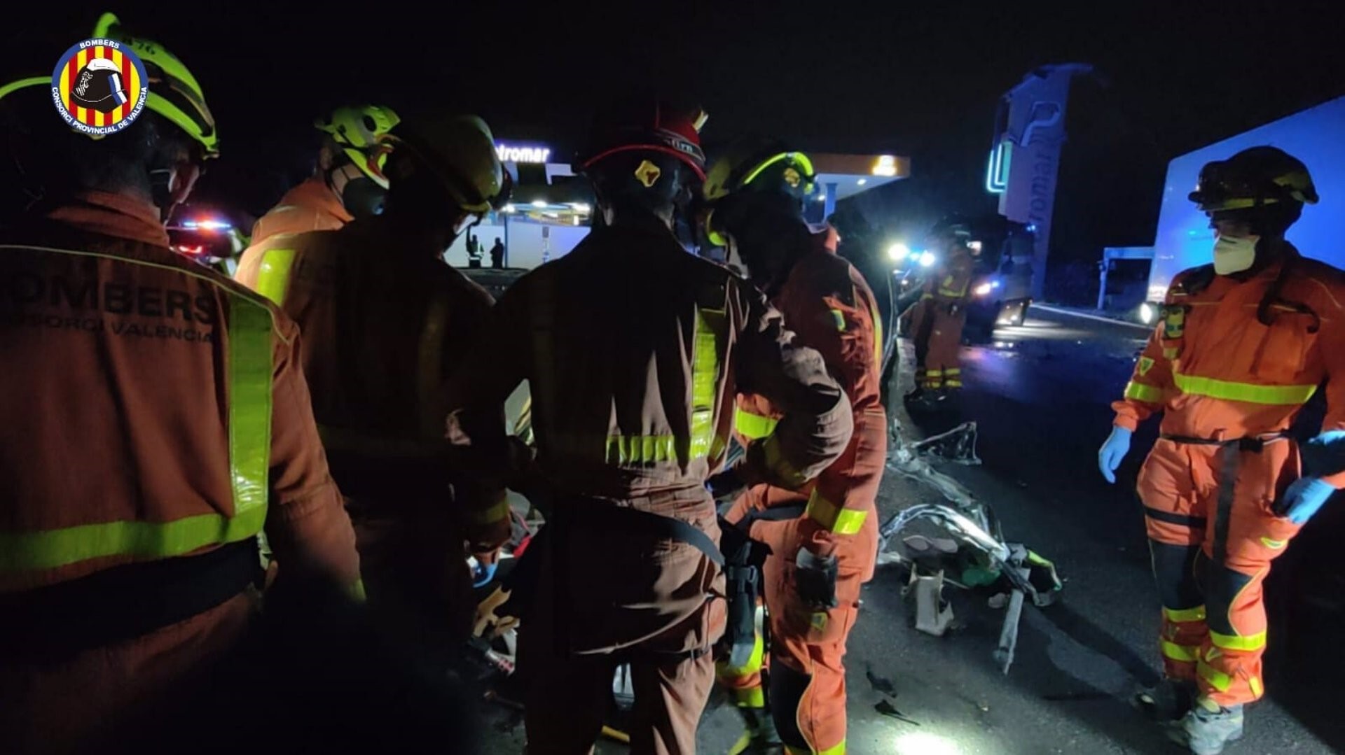 Bombeiros no lugar do accidente (Fonte: Bombeiros de Valencia)
