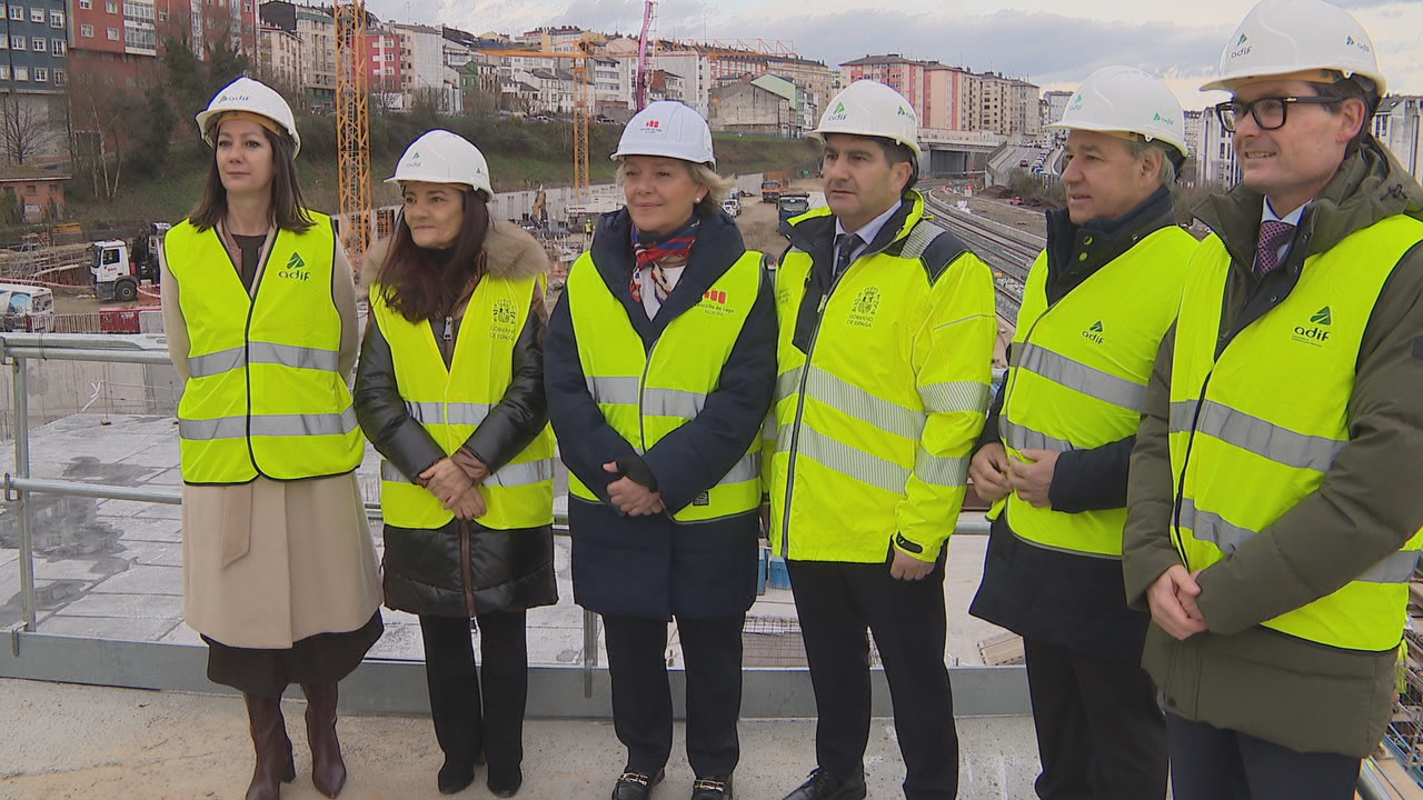 Pedro Blanco, Paula Alvarellos, José Tomé e Juan Pablo Villanueva visitan a obra da estación de Lugo
