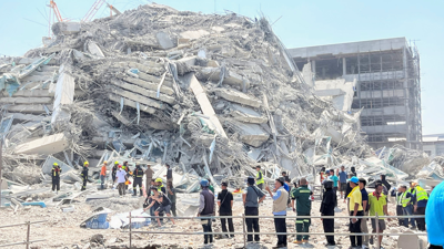 O sismo provocou o colapso dun edificio en Tailandia; varias persoas están aínda desaparecidas (REUTERS / Ann Wang)