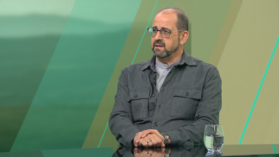 O novo presidente da Real Academia Galega (RAG), Henrique Monteagudo, este luns nunha entrevista no 'Bos días' da TVG