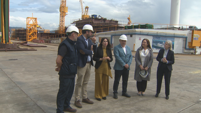 A conselleira de Economía, María Jesús Lorenzana, duranta a visita en Vigo a Estaleiros Armón