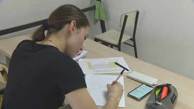 Recomendan cabeza fría, estudar pola mañá e pola tarde, descansar e reforzar o que se sabe