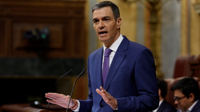 O presidente do Goberno, Pedro Sánchez, comparece no pleno do Congreso (EFE/Juan Carlos Hidalgo)