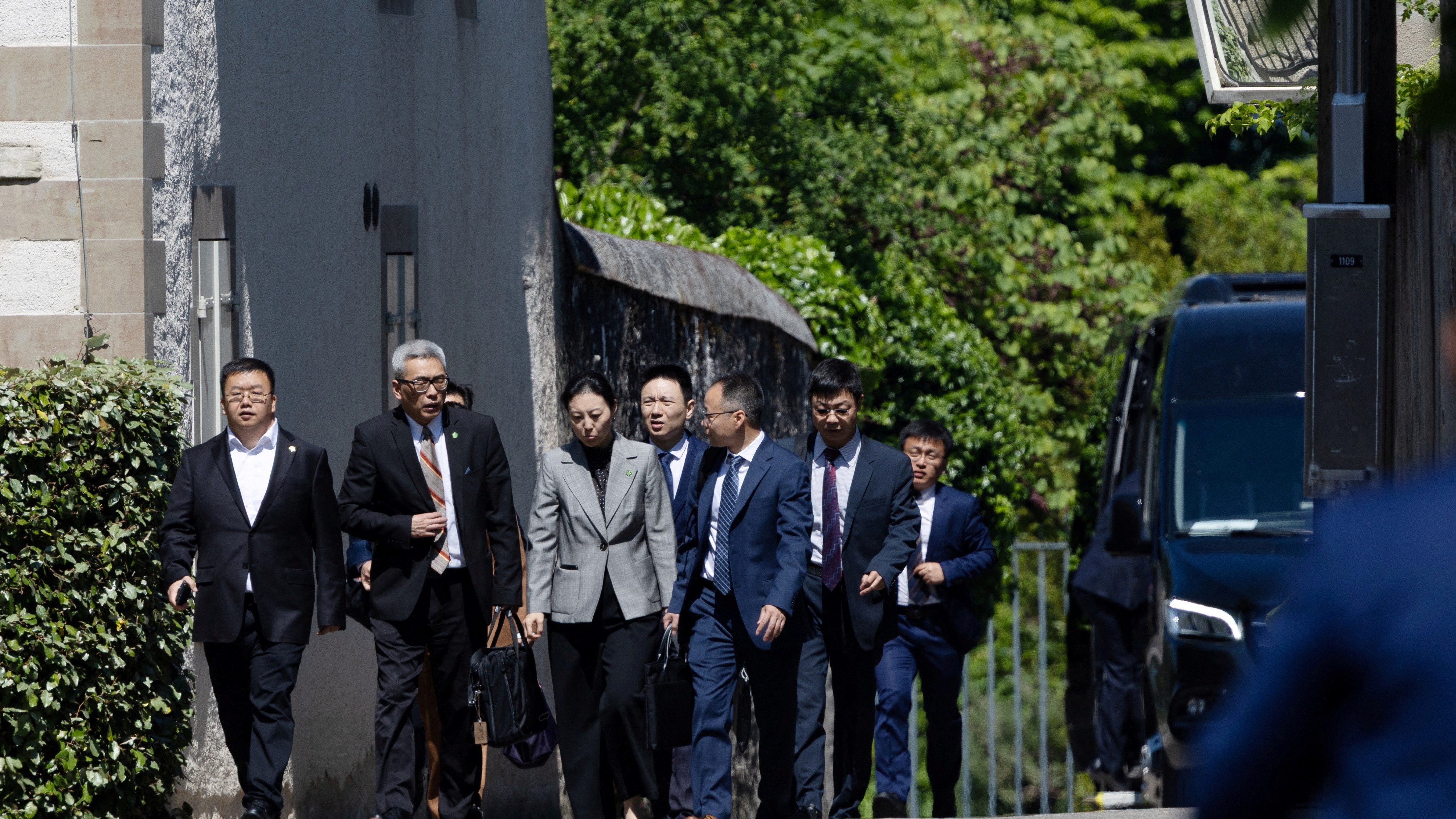 Membros da delegación chinesa en Xenebra. REUTERS/Denis Balibouse