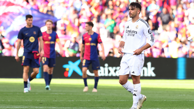 O madridista Asencio, a pasada fin de semana durante o partido contra o FC Barcelona (REUTERS/Albert Gea)