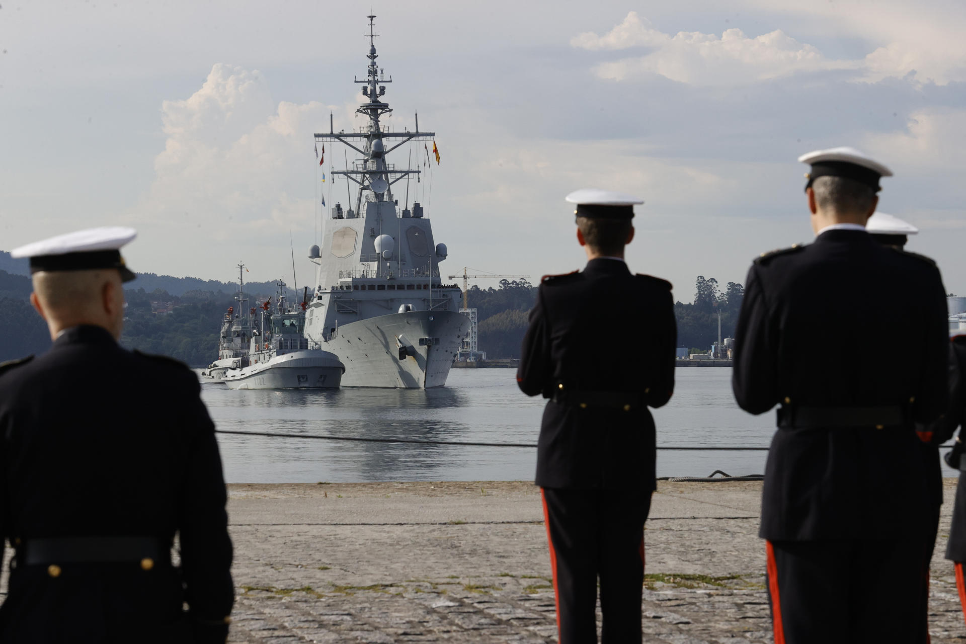 Recibidos no porto pola familia e polo comandante da 31ª Escuadrilla de Superficie da Armada. Foto: EFE/Kilko Delgado