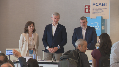O presidente da Xunta de Galicia, Alfonso Rueda na asamblea do Clúster da Automoción que se celebrou en Vigo