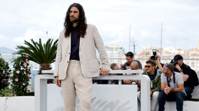 Oliver Laxe en Cannes o día da presentación da súa película 'Sirat'