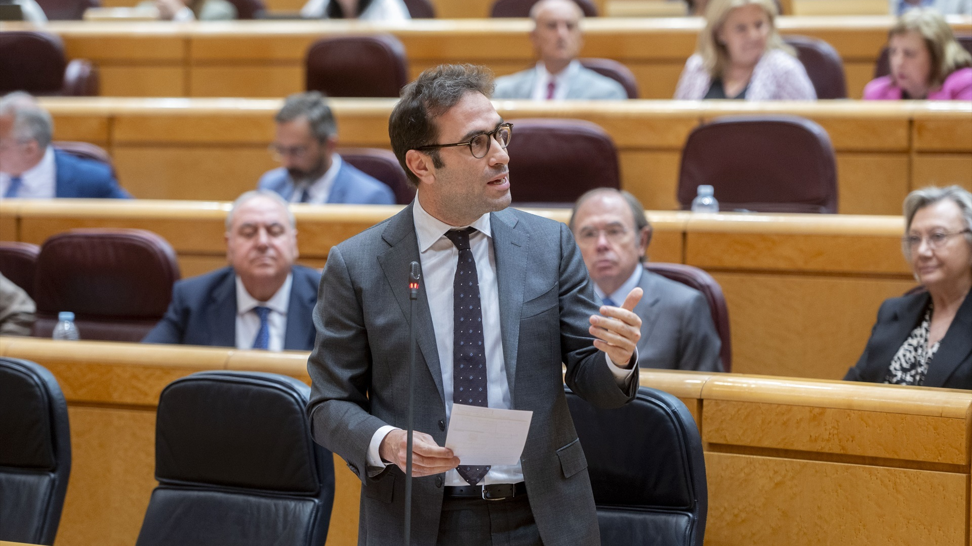 O ministro de Economía, Comercio e Empresa, Carlos Cuerpo, durante unha sesión de control ao Gobierno no Senado/ Alberto Ortega / Europa Press