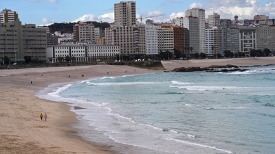 Praias do Orzán e de Riazor (Foto de arquivo/Álvaro Ballesteros/Europa Press)