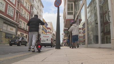 Circular con bicicleta ou patinete esixe coñecer e respectar as normas de tráfico