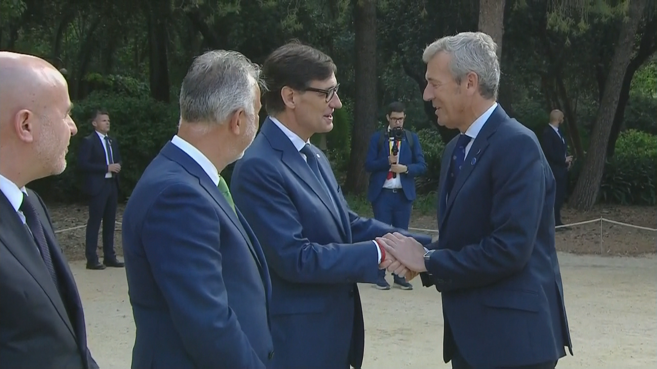 Illa recibe o presidente da Xunta, Alfonso Rueda, en presenza do ministro Ángel Víctor Torres