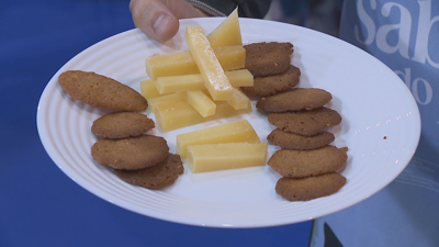 Galletas feitas con mel das serras galegas dentro da marca colectiva Saberes da Terra
