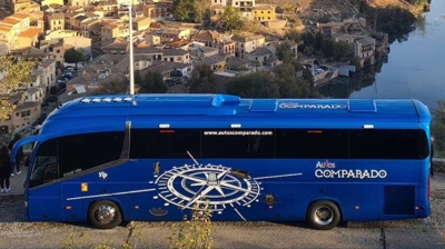 Imaxe de arquivo dun dos autobuses da empresa Autos Comparado de Noia