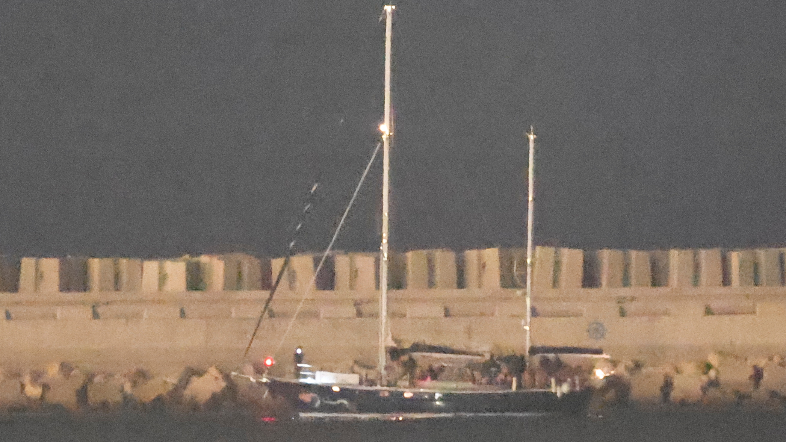 O Madleen chegou a pasada noite ao porto de Ashdod (REUTERS / Amir Cohen)
