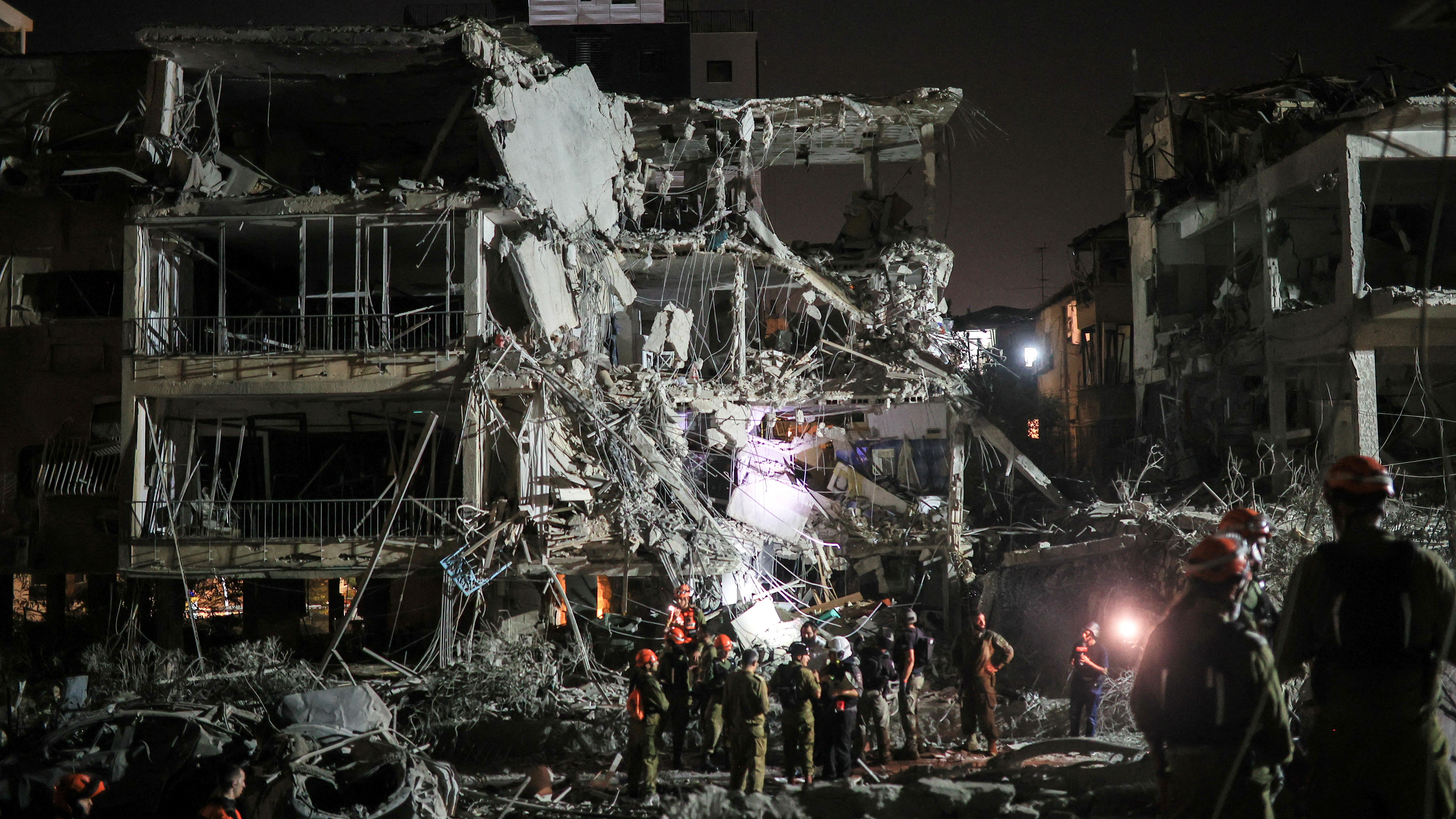 Columnas de fume tras o ataque con mísiles de Irán contra Israel/Gideon Markowicz/Reuters