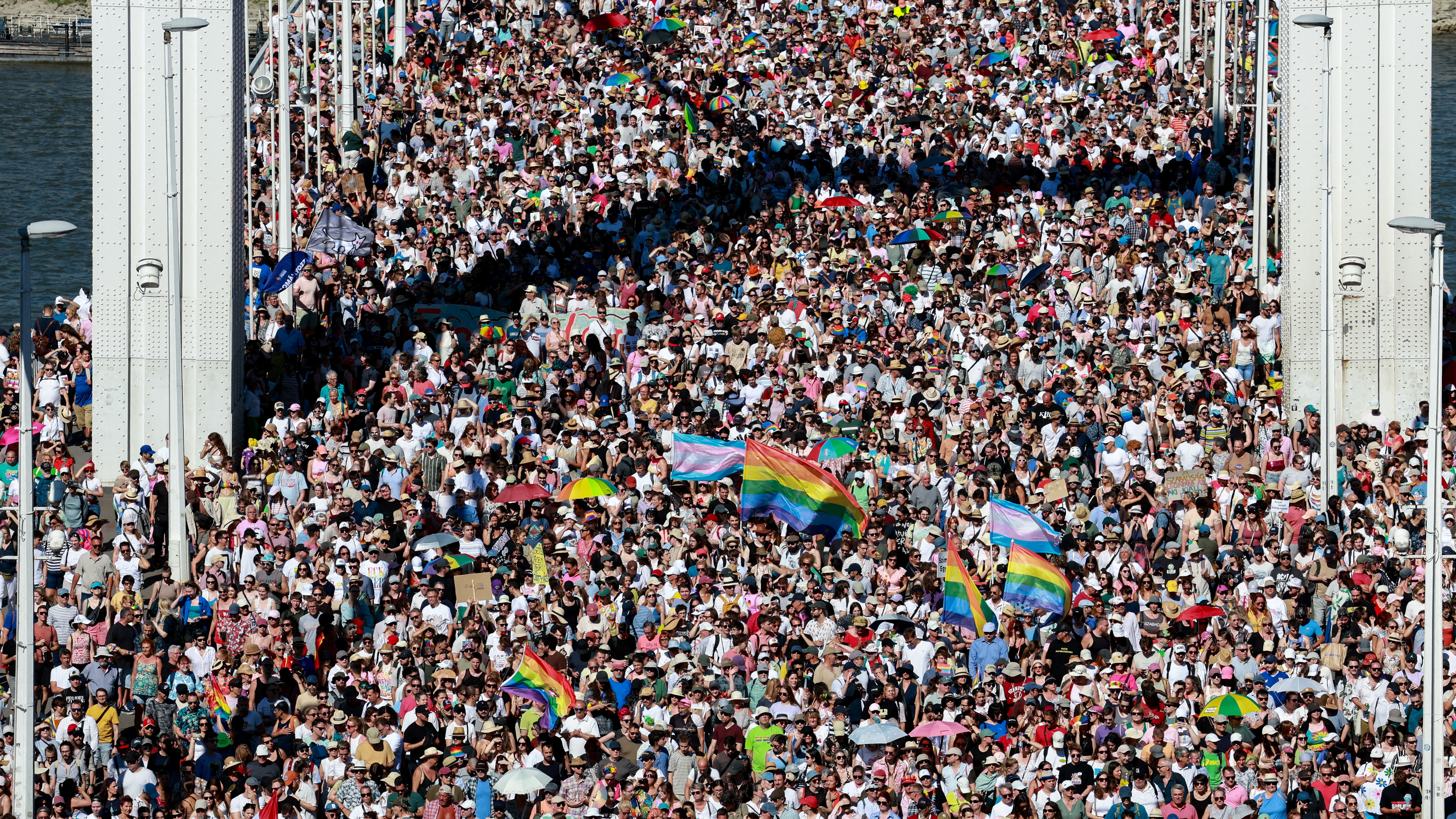 REUTERS/Bernadett Szabo