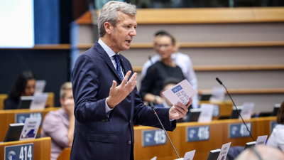 O presidente  da Xunta, Alfonso Rueda no pleno do Comité Europeo das Rexións/Pablo Garrigós/EFE