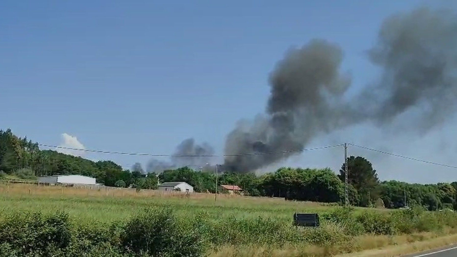 Incendio nunha nave dunha empresa de colchóns en Palas de Rei/Europa Press