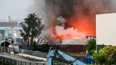 Incendio na empresa de baterías de litio e pilas de Azuqueca de Henares (Europa Press)