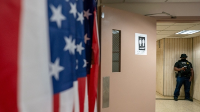 Un oficial federal de migración nun tribunal dos EUA. REUTERS/David 'Dee' Delgado