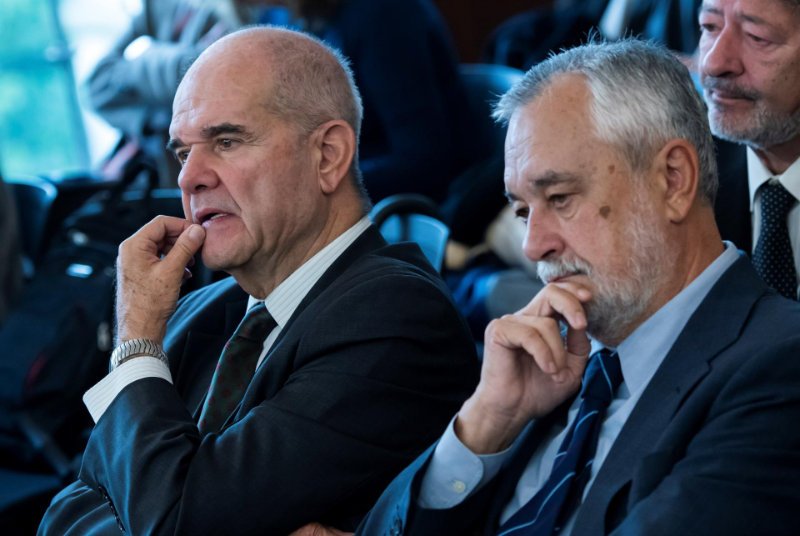 Os expresidentes andaluces Chaves e Griñán (Europa Press-Arquivo)