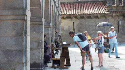 Turistas en Santiago de Compostela- Europa Press / Elisa Piñón