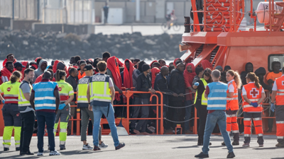 Os servizos sanitarios atenden migrantes chegados a Lanzarote/Foto de arquivo/Europa Press