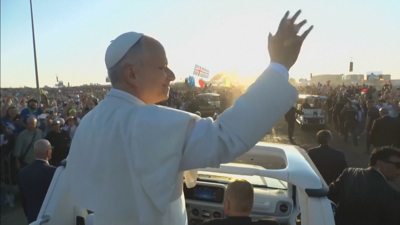 O  papa bendice en Tor Vergata aos participantes na Vixilia do Xubileo dos Mozos