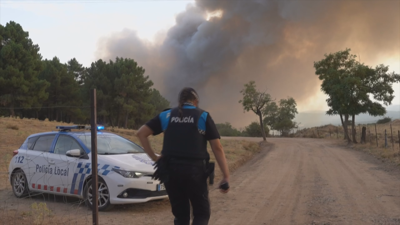 Centos de veciños de Ávila tiveron que ser evacuados pola proximidade do lume