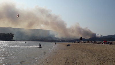 Vista do incendio de Vilaboa dende Redondela
