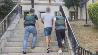 O home ofrecía servizos de santería e de curandeiro